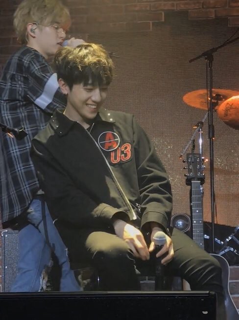 이때부터 곰른 했으면 정신 나갔을 것 같애