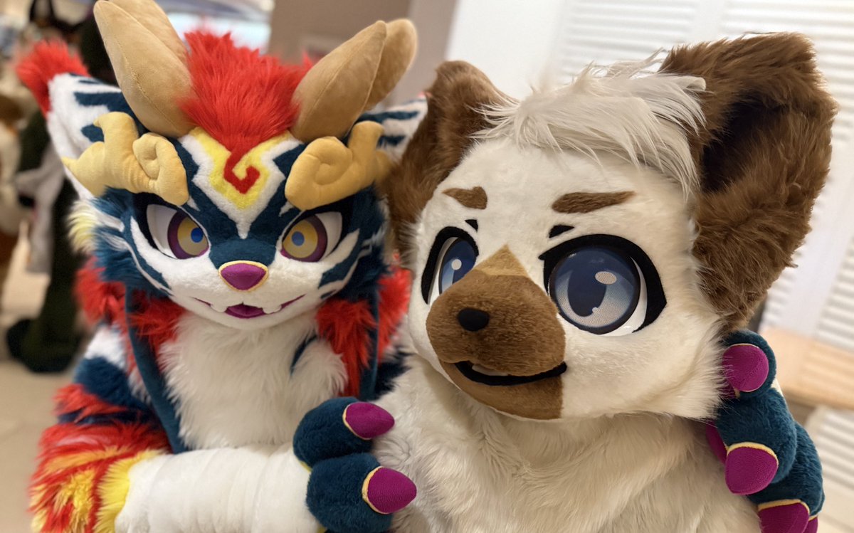 Thanks for making PawCon so memorable. Met so many cool folks, took lots of pictures and ate really good food❤️

See nyall at the next one! 😸