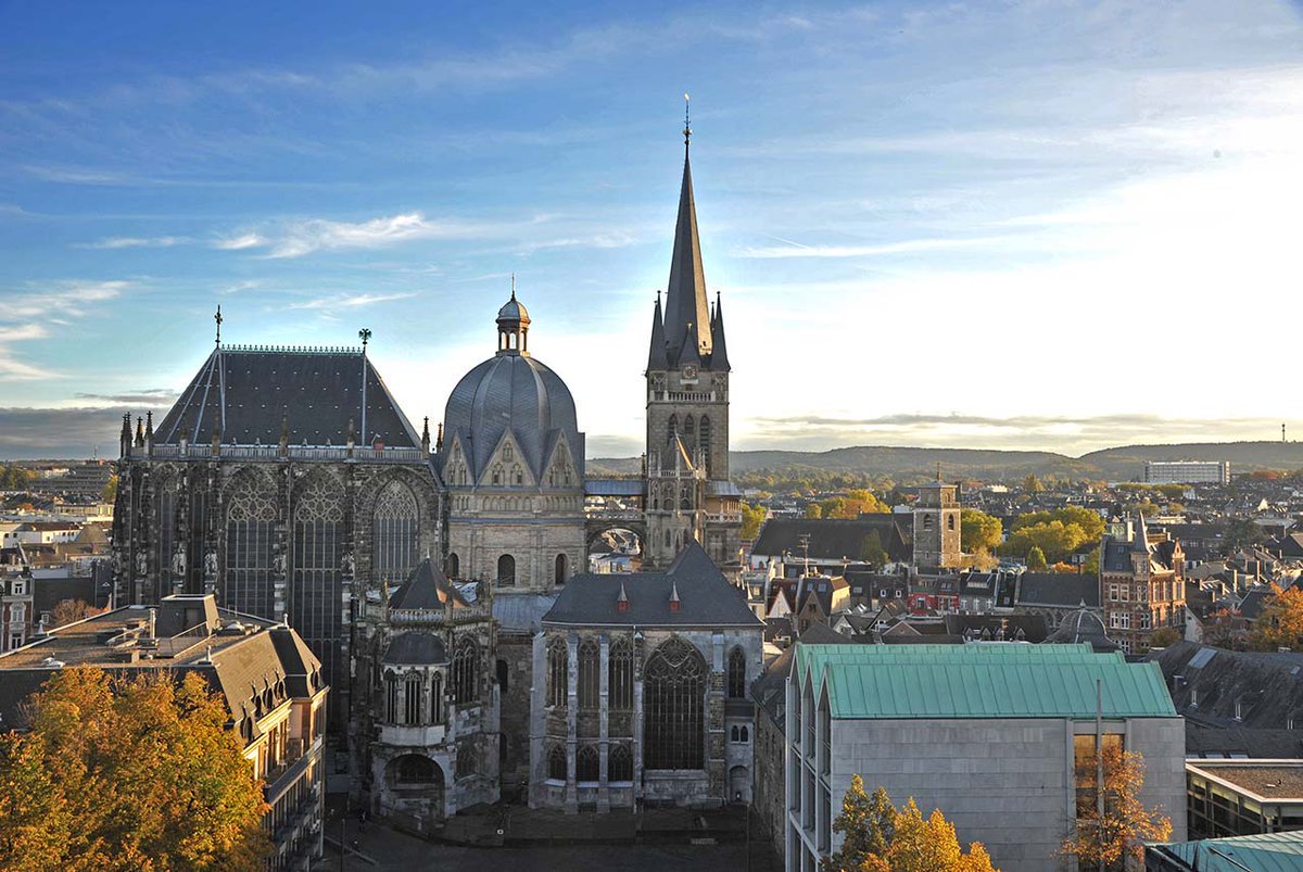 euro_tour's tweet image. 🇩🇪『ドイツの温泉保養地・温泉ホテル♨』特集！
➡euro-tour.co.jp/spa/germany.ht…
「アーヘン」　ローマ時代からの温泉地で、カール大帝お気に入りであった古くからの温泉保養地。多くの温泉施設があります♪ #アーヘン #Aachen  #CarolusThermen