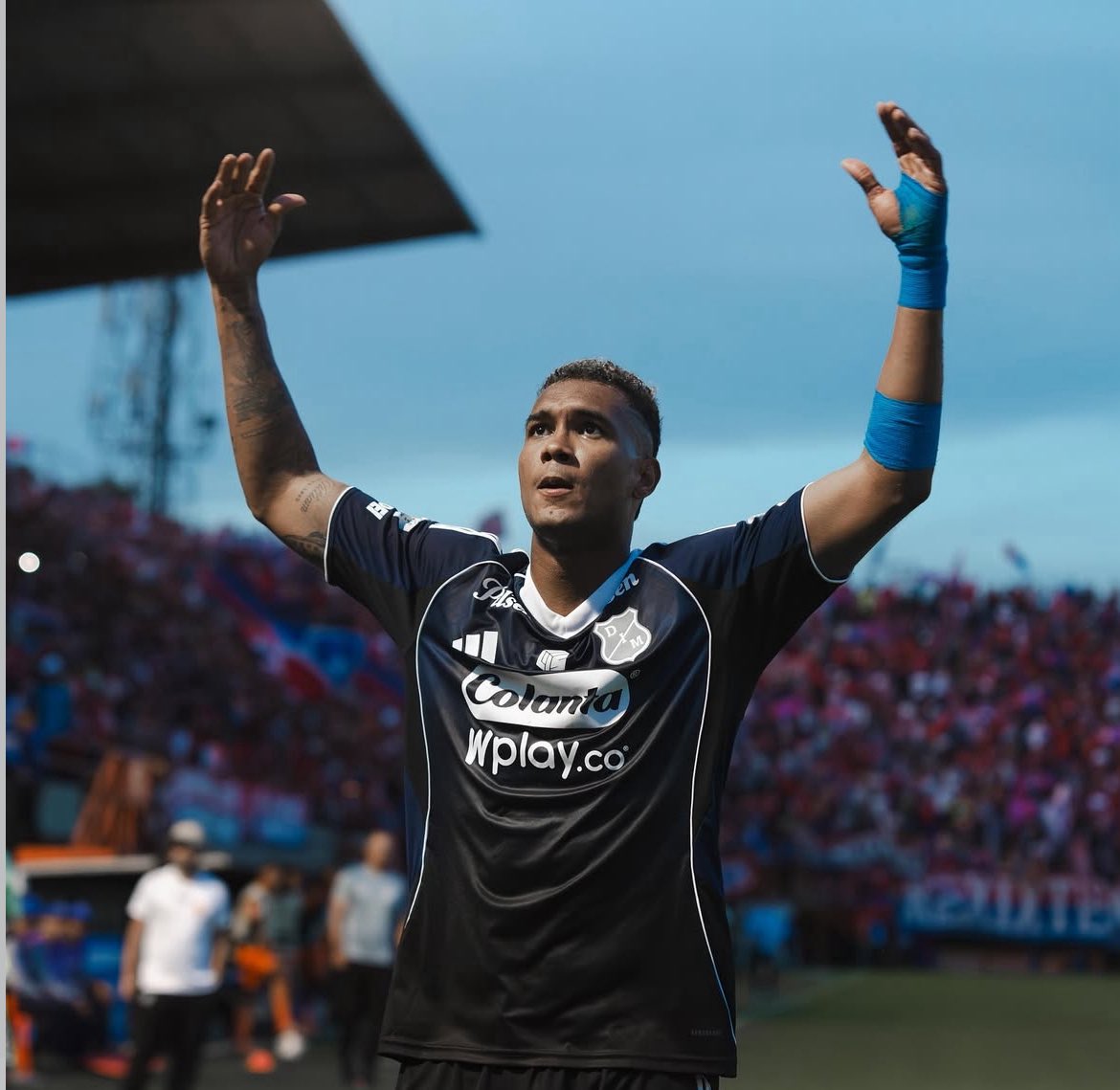 ¡Medellín es FINALISTA de la copa Betplay y espera rival entre Nacional y América!

Por QUINTA vez en su historia y buscando su cuarta conquista en esta competencia 🔝 🔥 

¡VAAAAAAMOS!