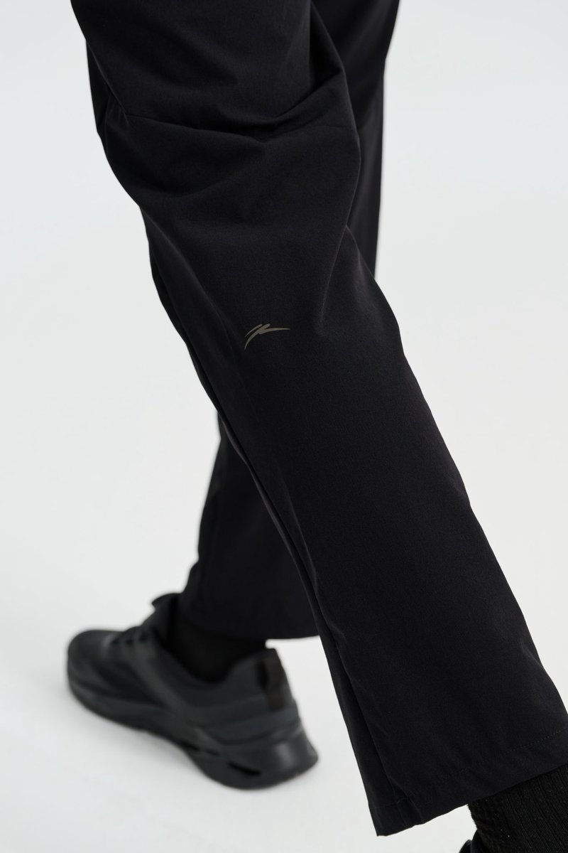 Atletica en cada paso.