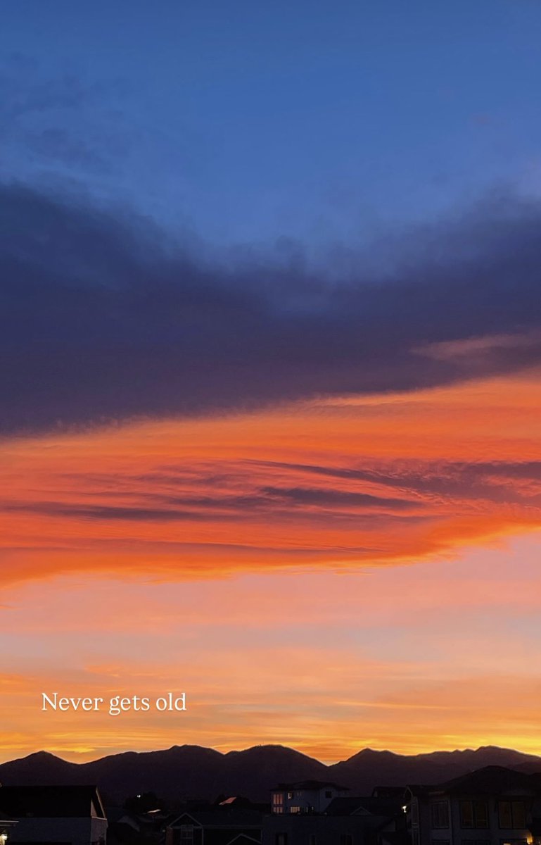 KBatComm's tweet image. Absolutely never gets old.  #denver #colorado