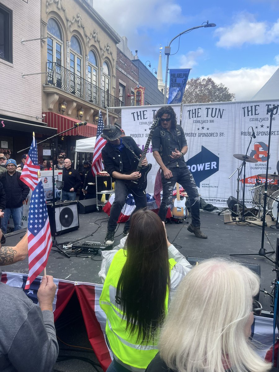 Kelly (@kellysargekel) on Twitter photo 