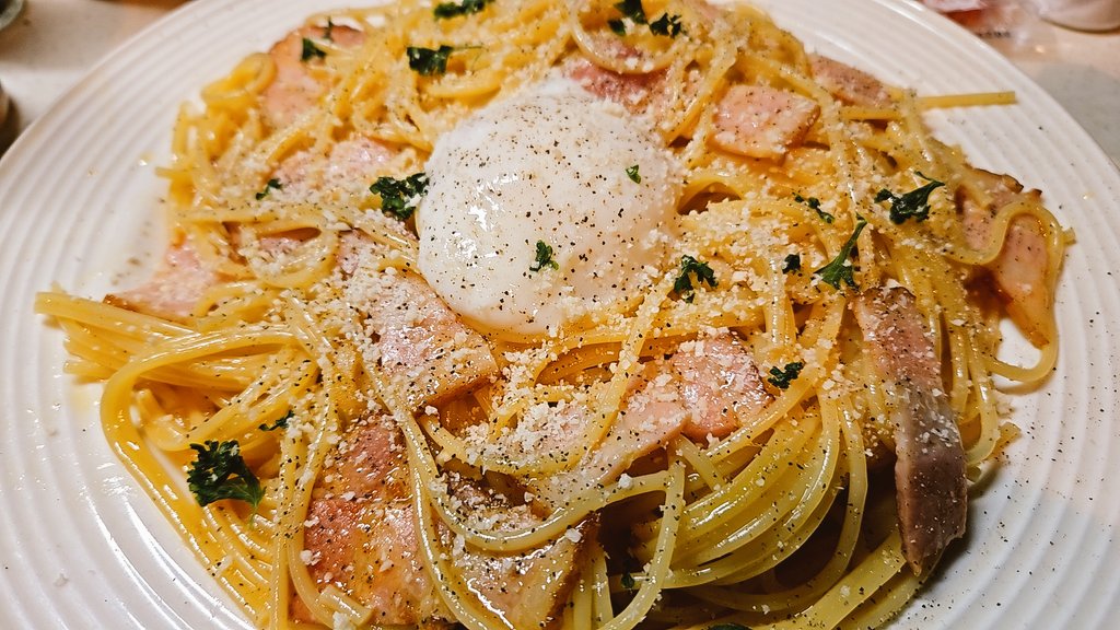 最近一生パスタ食ってる