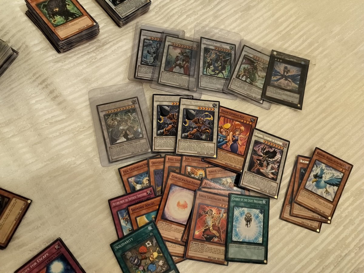 Neat little $15 local pick up. :) Thor is an ultimate rare and the toon Gemini elf a Battle Pack Mosaic rare. 

Was happy for some Edison extras and Silverwind so great pick up with the extras in the lot. The consecrated light wasn't visible in the listing. Awesome bonus.