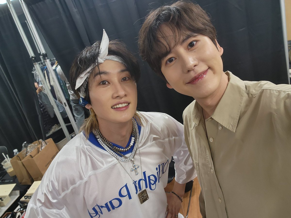 EHarchive's tweet photo. #은혁 #EUNHYUK https://t.co/rZv4QDsdua