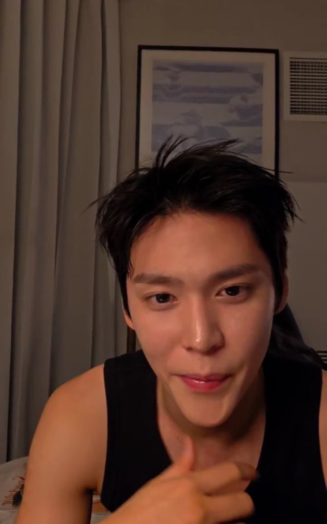 ชั้นยังอยุ่น้าาาาาส