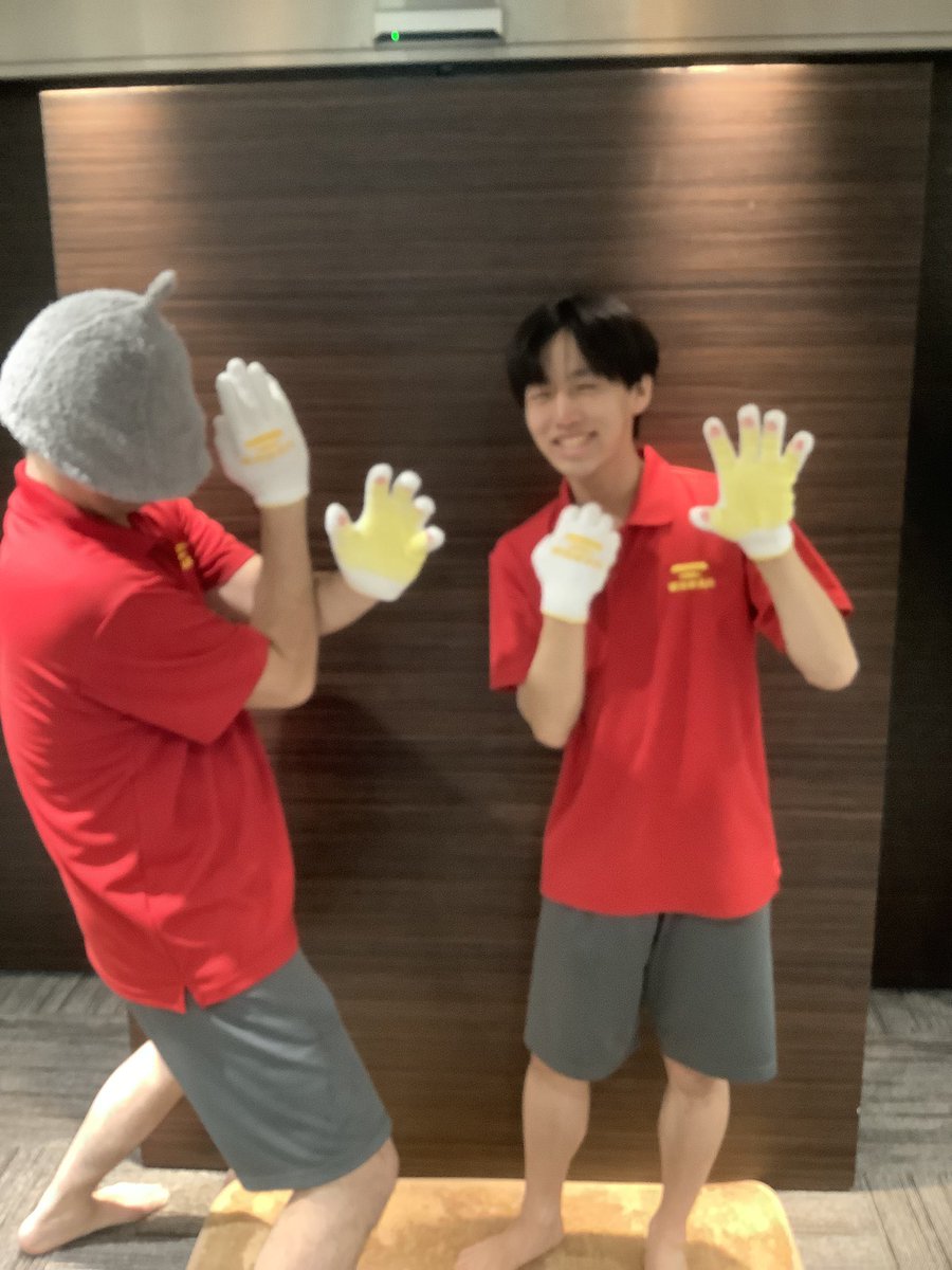 rakuspa's tweet photo. #楽天地スパ　♨️
#ロウリュ　🔥　用
軍手✋が出来上がりました

購入ご希望のお客様には
黒手袋を５８０円にて販売しております https://t.co/eeaBhdzo0S