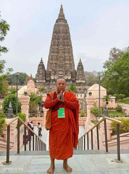 Freelancejou333's tweet image. A Buddhist monk who founded the Win Win Monastery in #India has been abducted by #PDF terrorists under #NUG near Shwebo Town while preparing to return to India. Urgent action is needed for his safe release. #MyanmarFactCheck #WhatsHappeningInMyanmar