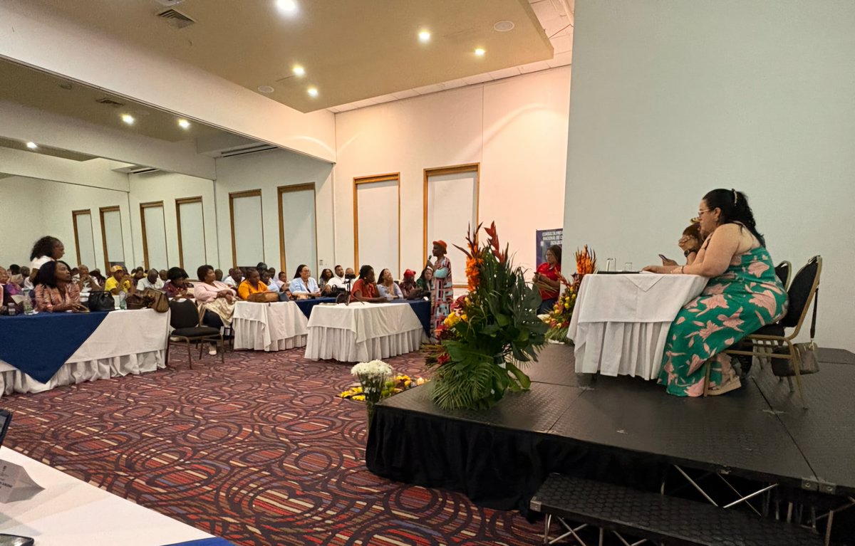 MinInterior's tweet photo. El Espacio Nacional de #ConsultaPrevia, creado por el Decreto 1372 de 2018, reafirma su papel como escenario legítimo de diálogo y construcción conjunta con las comunidades negras, afrocolombianas, raizales y palenqueras. https://t.co/HHHW99UGv3