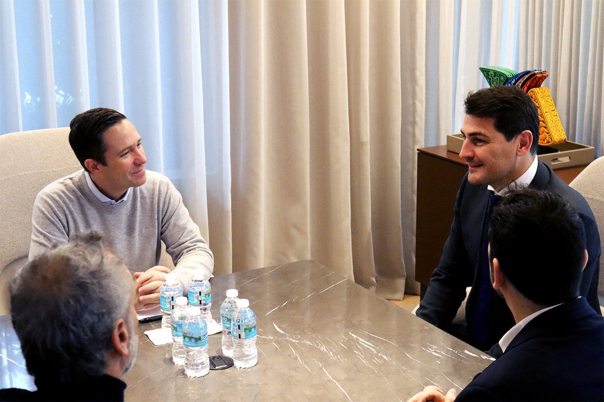 Falta muy poco para que comience el Mundial 2026 y en <a href="/AztecaDeportes/">TV Azteca Deportes</a> estamos listos para vivirlo con los mejores.

Una vez más, <a href="/IkerCasillas/">Iker Casillas</a> y Jorge Valdano, campeones del mundo y leyendas del fútbol, se suman a nuestro equipo para compartir su experiencia y visión durante los