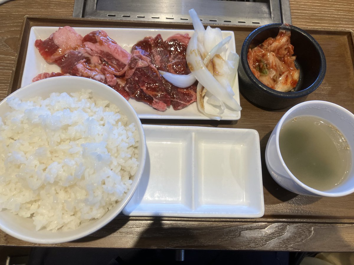 manbobongo's tweet image. 午後は定期研修🫡✨
毎度おなじみ焼肉ライク🌈
研修場所に行く途中いい感じにあるんですよ👍✨
早めのランチいただきました😋
何処か筋肉に届け🤣🤣🤣
#焼肉ライク
#午後は楽勝