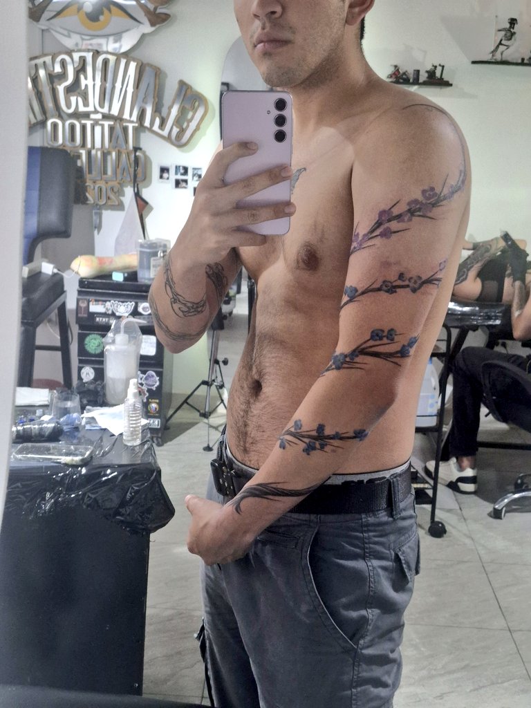 Ian_Asmodeo tweet media