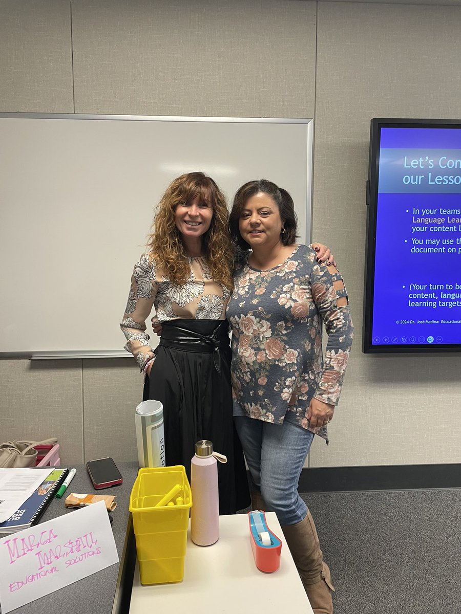 JoseMedinaJr89's tweet image. Our team member, @MargaMarshall, facilitated #C6BiliteracyFramework PD for #duallanguage teachers in Antioch USD!  Thanks for your continued commitment to strong biliteracy instructional systems! #California