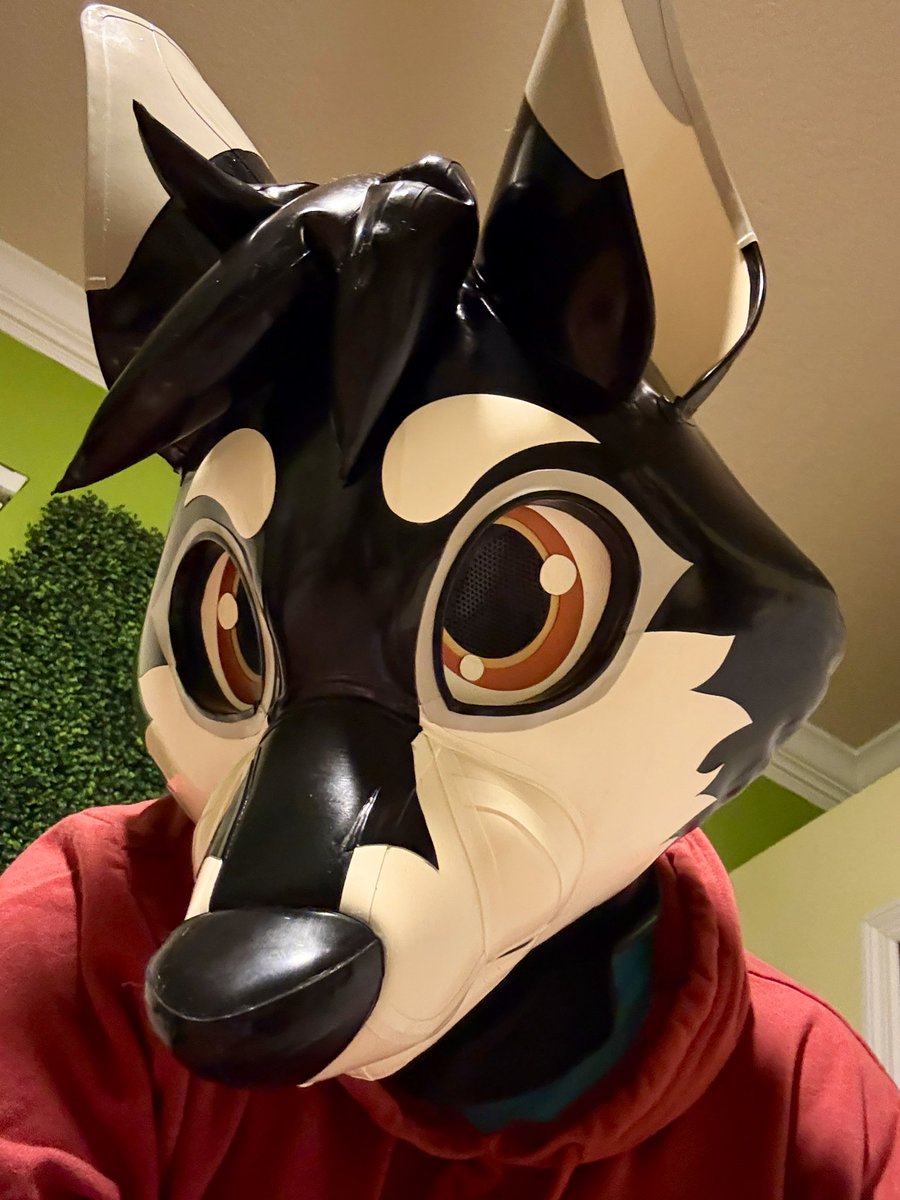 Val / LatinVixen tweet media