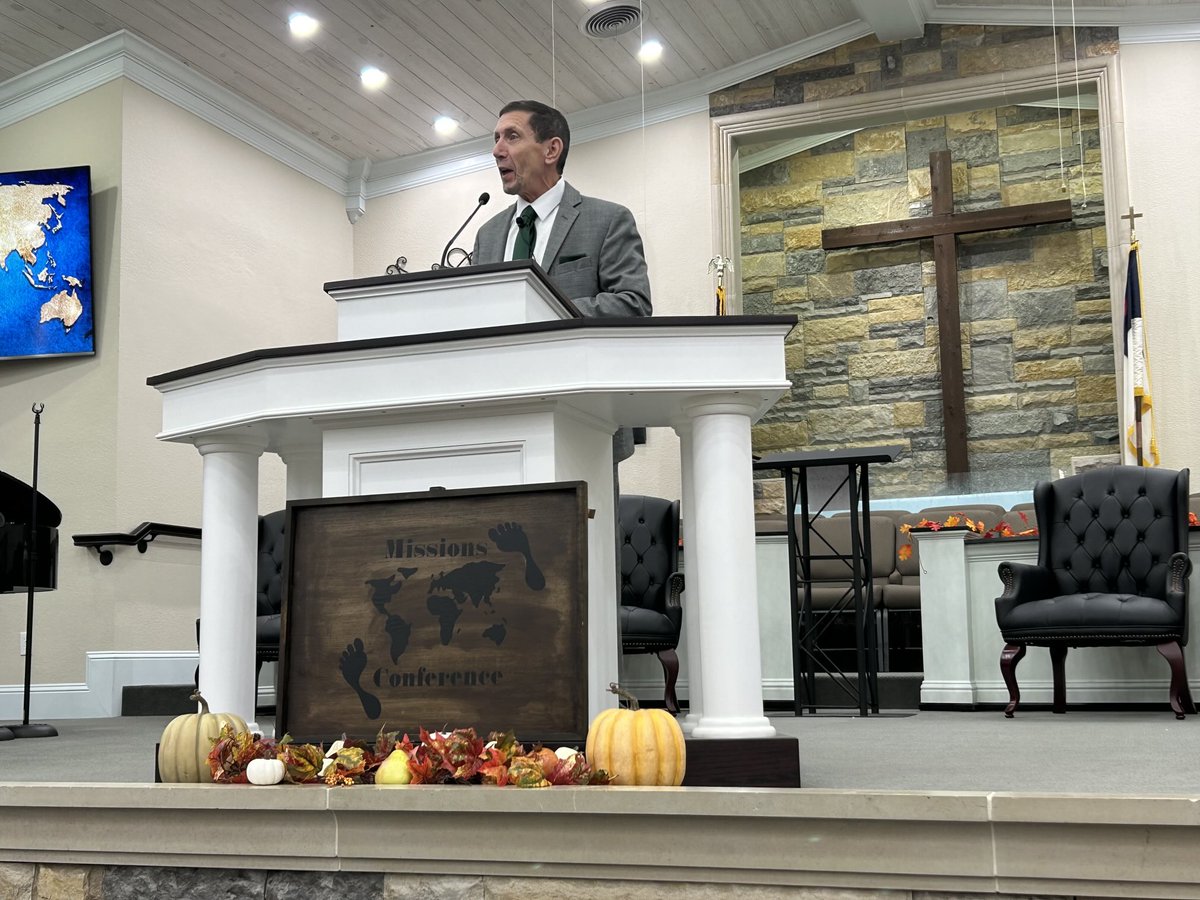 pastorrkh's tweet photo. I had the privilege of preaching Anchor Baptist Church’s mission’s conference in Mesquite, Texas where Eric Pittman is Pastor. I have dates open for 2026 if I can be a blessing to your church, mission’s conferences, pulpit fill, etc. You can message me. https://t.co/58VvW3I4hP
