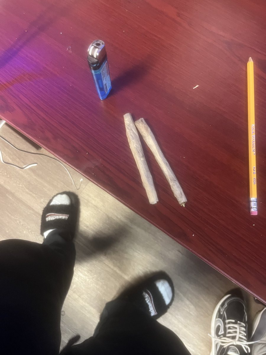 vChxrg's tweet photo. shi been fun tho https://t.co/a1wpllRLaK