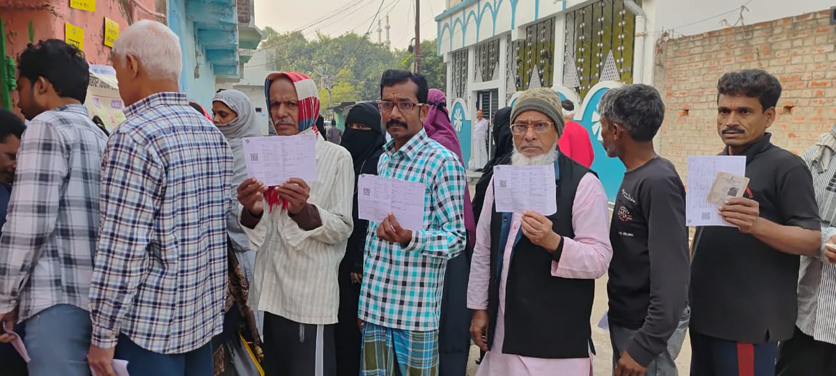 ArngDistrict's tweet image. 🔥 औरंगाबाद बोले – वोट हमारा, गर्व हमारा! 🇮🇳
🗳️ “हर वोट पड़ेगा, इतिहास बनेगा!” 💪
चलो निकलें मतदान केंद्र की ओर —
बिहार में अव्वल बनाना है! 🌟
#AurangabadVotes #MatdaanMahotsav #BiharElections2025 #VoteForChange
@CEOBihar @ECISVEEP