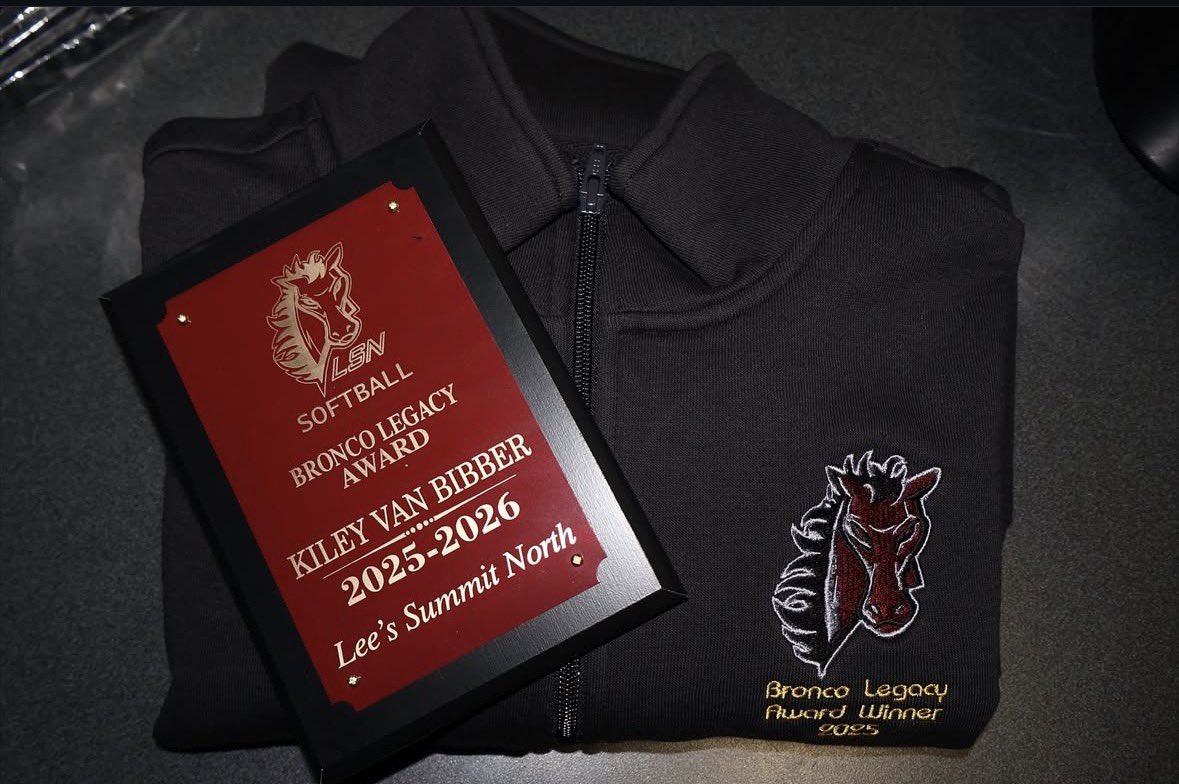 Thank you <a href="/LSNsoftball/">LSN Bronco Softball</a> Im so honoured to have received the Bronco Legacy Award for the 2025 softball season! I was nominated by coaches, teachers, staff, and counselling- people who have seen my hard work, leadership, and love for the game. Thank you everyone!