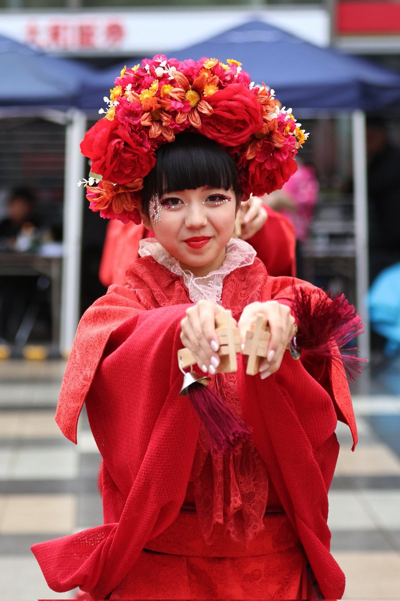 minato927148's tweet photo. 町田夢舞生ッスイ祭
駅前東口広場会場２回目演舞
輪紅さん３

演者さんとの距離が近く、アップ多めとなりました。

#町田夢舞生ッスイ祭
#輪紅 https://t.co/OqiCWeHBVD