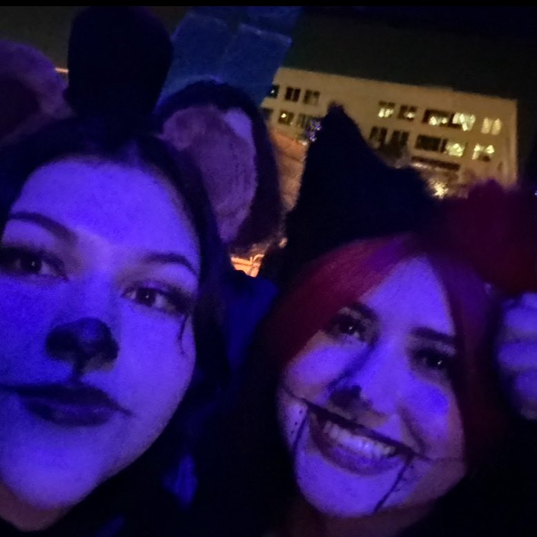 Pitas_world's tweet photo. Forgot to post these but had so much fun at horror nights on halloween 😈❤️ https://t.co/lJ2NEm1zZj