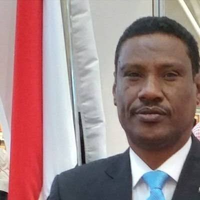 noaman734743938's tweet photo. فخامته؛ لأنه من ريف تعز، الأكثر عنصرية تجاه السود في اليمن. لم تُضمر فيه رفقة ثلاثين سنة في حزب  أوصله إلى ما هو عليه اليوم. يرى بنعمان الحذيفي ليس سوى مجرد خادم من أخدام الكاذية بمديرية المعافر؛ 
عفوا صديقي ومستشار فخامته لا احسدك  باعتبارك مستشاره وانما العن العنصرية في اليمن. https://t.co/kQkrTWEetp