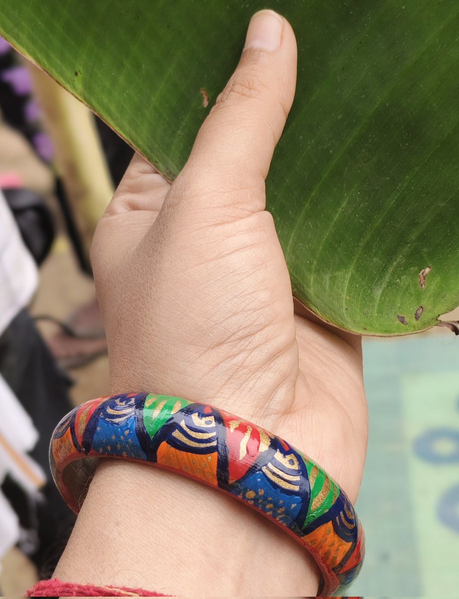 mithilakritihub's tweet image. 👉🏼Colorful Bangles (Lehthi )with mithilaart.
🌿For more details please watsapp @+91 7361941976
#bangles #bangleset #loveforart #loveforbangles #bangleart #artlove #artlife #artist #handmadepainting #handpaintedart #handmadewithlove
 #mithilaart #mithilaartist #indianart #india