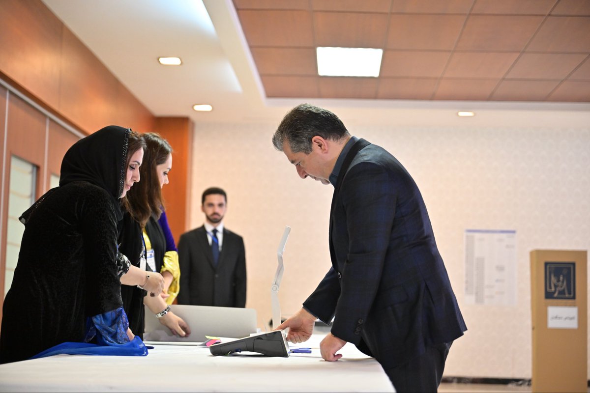 ئەمڕۆ ڕۆژی بڕیاری خەڵکە. هیوادارم خەڵکی کوردستان کەسانی دڵسۆز و نیشتمانپەروەر بنێرن بۆ بەغدا و هەڵبژاردن لە کەشێکی ئارامدا بەڕێوە بچێت.