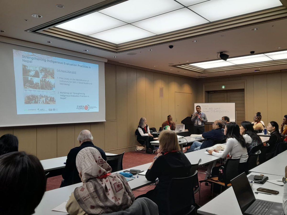 APEAeval's tweet photo. Panel presentation on #EvalIndigenousWS
Voices from 🇱🇰 🇳🇵 🇫🇯 🇨🇦 and across the world are sharing lived experiences of community-led evaluation, the challenges encountered, and pathways of collective leadership.
#EvalIndigenous #APEAConf2025 https://t.co/xvxEYqvUSD