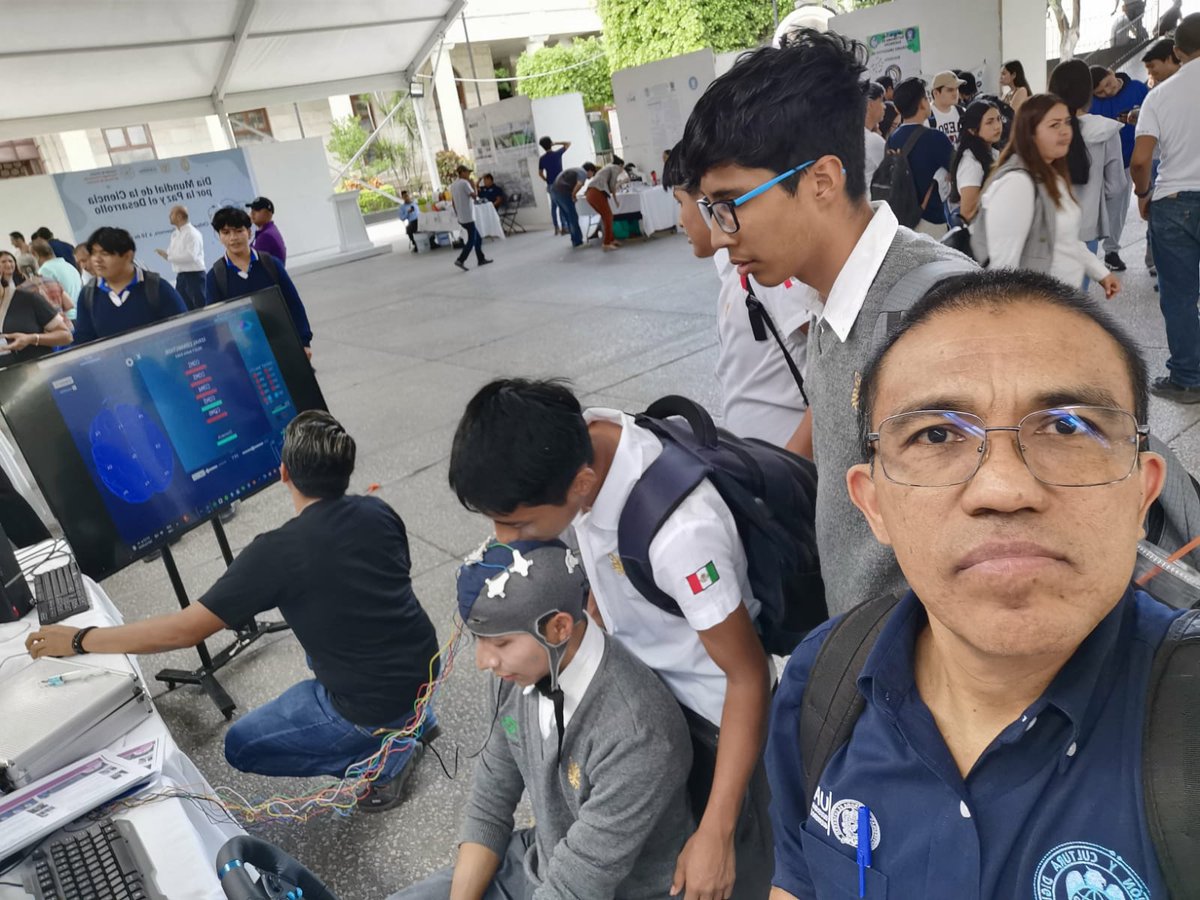 cytiuagro's tweet photo. La Facultad de Ciencias y Tecnologías de la Información participó en la Feria de Ciencia y Tecnología, presentando proyectos que reflejan el talento y la innovación de nuestras y nuestros estudiantes. 💻🔬

#SomosCyTI #OrgullosamenteUAGro #ElFuturoEsAhora #CienciaYTecnología https://t.co/4urnTkWhpf