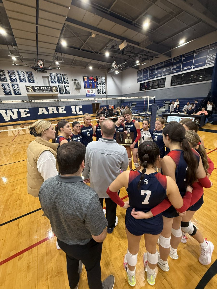 Saint Viator Girls Volleyball tweet media