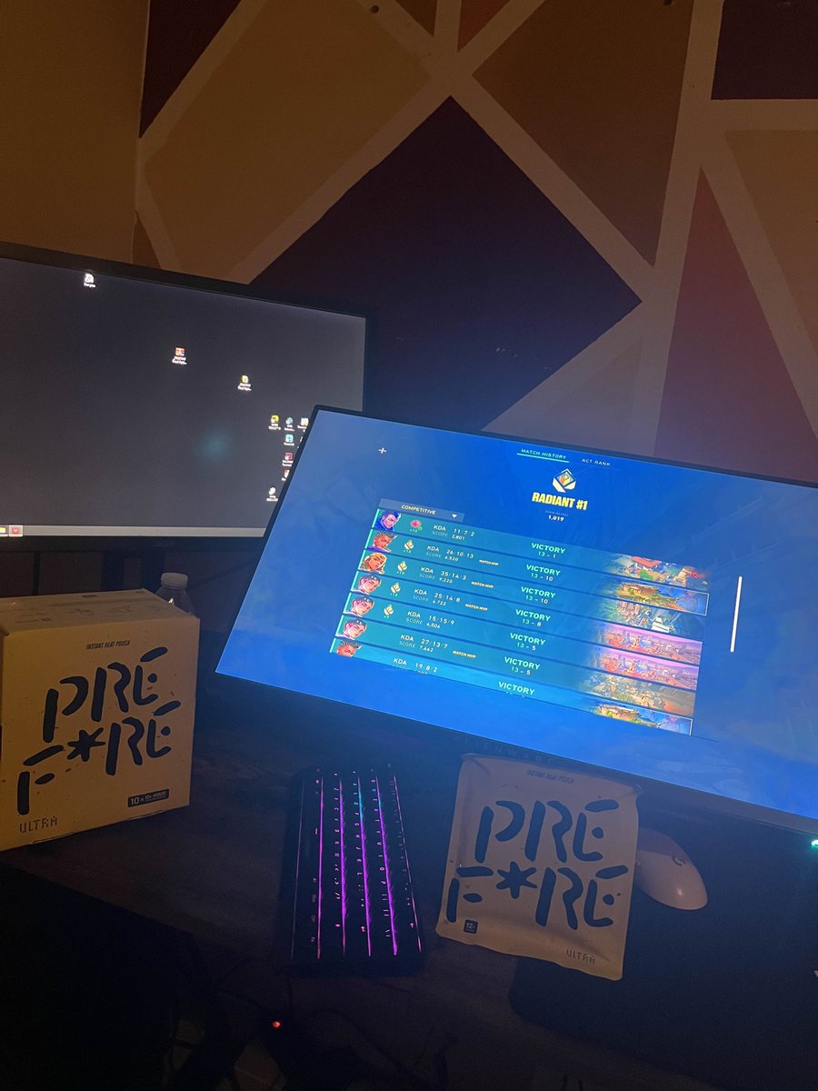 Big thanks to <a href="/getprefire/">PREF*RE</a> for getting me hooked up. My hands have always naturally been cold, but thanks to their handwarmers, I've been able to reach new peaks! 🔥🔥