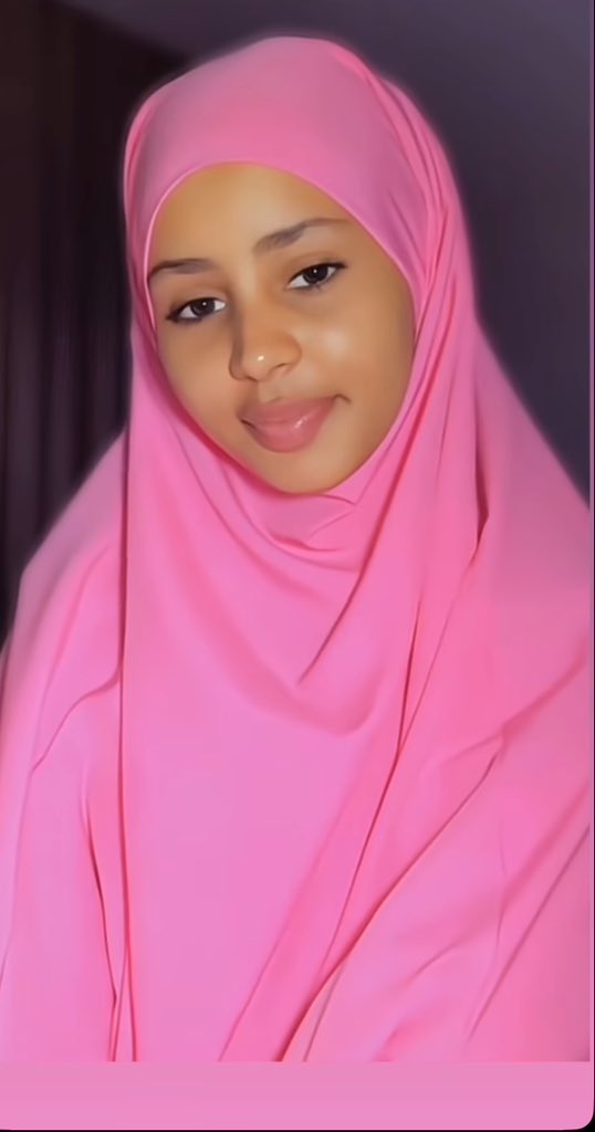 raheeimah__'s tweet photo. Can I be your wife? https://t.co/jf3n9kqsgC