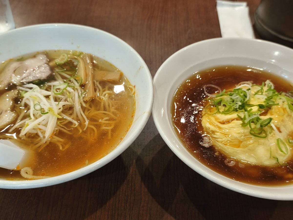 両思い❤︎

いやランチには……量多い‼️
という脈略のない写真をアップするとしよう！たまには(笑)

久しぶりに
鼻の頭にニキビが出来た
(若くは無いから吹き出物)
ここに出来ると両思い❤︎って
昔教わった記憶🤔

今月に入っての
モデルさんと私との関係が
そうなんだと💦
勝手に思ってる