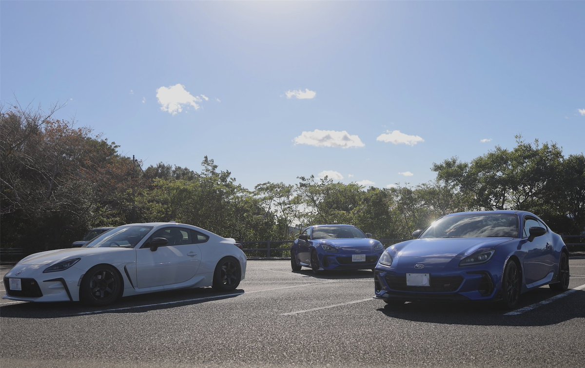 #駐車場に佇む一枚を貼る見た人もやる
たまたま居合わせた3台😌

#GR86 #BRZ #STIsport #SUBARU #TOYOTA #ZN8 #ZD8