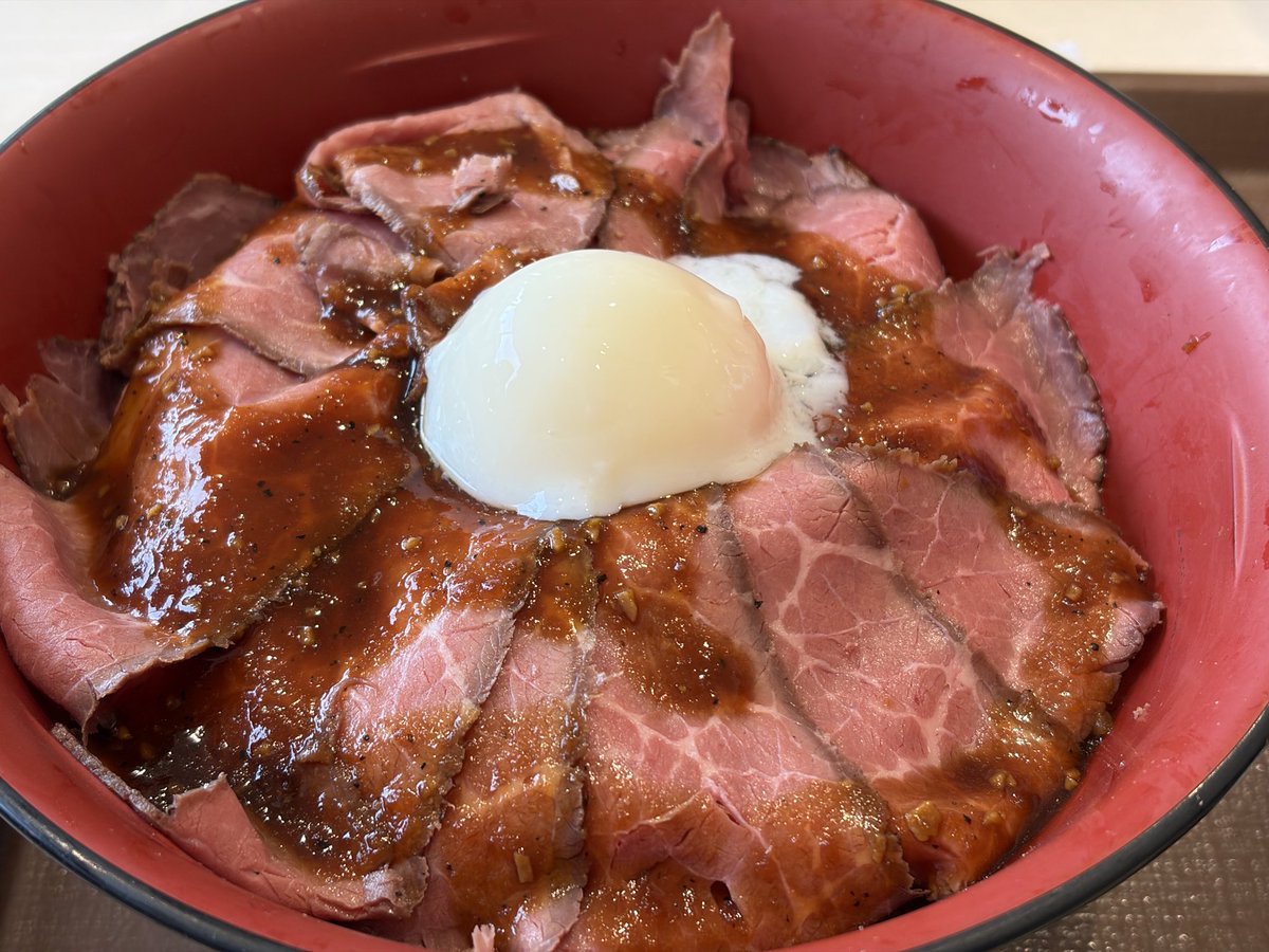 すき家のローストビーフ丼

うまい
レギュラーメニュー化を希望します