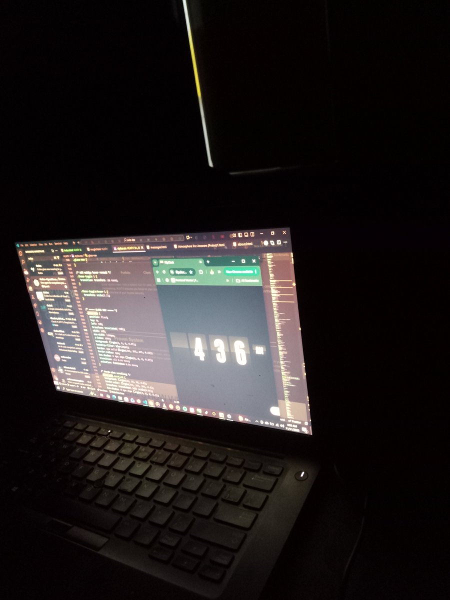 devcodex30079's tweet image. Still up and grinding💪💪✌✌