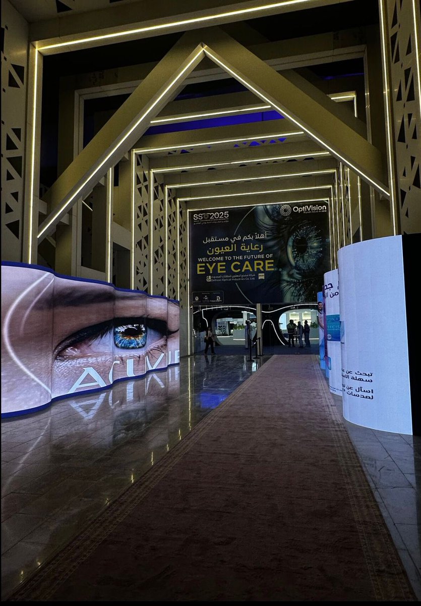 abdulkrem9's tweet photo. سعدتُ بحضور #مؤتمر_البصريات_السعودي_ العاشر والذي جمع بين المعرفة والإبداع وفتح آفاقًا جديدة في مجال البصريات خالص الشكر والتقدير للقائمين على هذا الحدث العلمي المميز على جهودهم الكبيرة في تنظيم مؤتمر بهذا المستوى الرفيع
#SSO2025
#10th_Saudi_Optometry_Conferenc https://t.co/M1I3VaHmQL