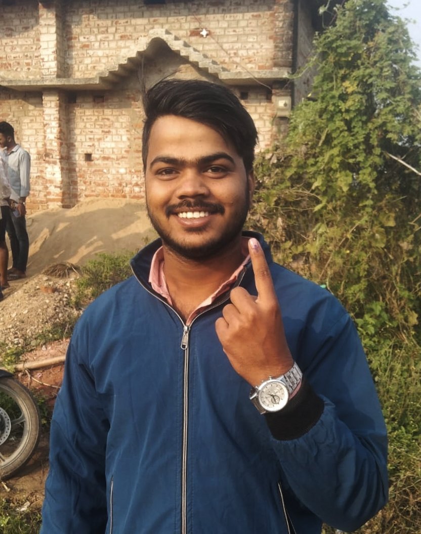 RudraPrashantkr's tweet photo. #Vote करेगा बिहार अपनी सरकार चुनेगा #बिहार
I've cast my vote ☺️ #vote_for_Bihar
#BiharElection2025 @ArngDistrict https://t.co/VqIeGyN5BM