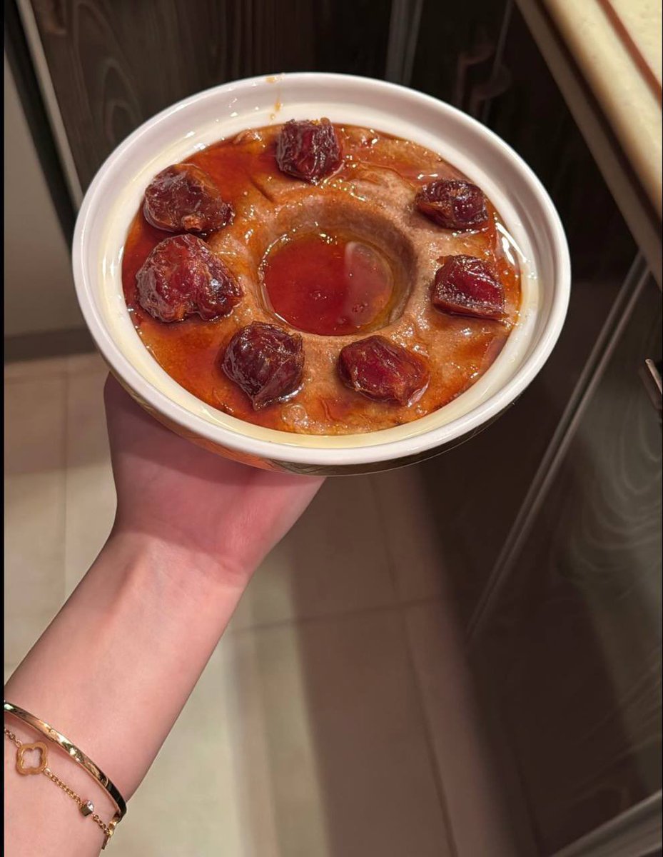 صباحُ الخير لأنفُسنَا التي تستحقّ الخَير 
 وتستحقُّ الحُبّ وتستحقّ الكثيرَ من الفرَح 🤍

 #صباح_الخير ☺️