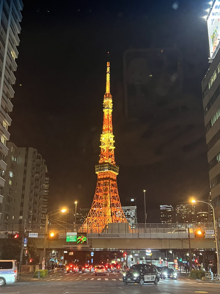 rose11921185's tweet photo. 昨日夕方

赤信号の1番前で停車したので、急いでパシャリました。

東京タワー���てほんとに素敵やなぁ🤩 https://t.co/cOg8dRuj2h