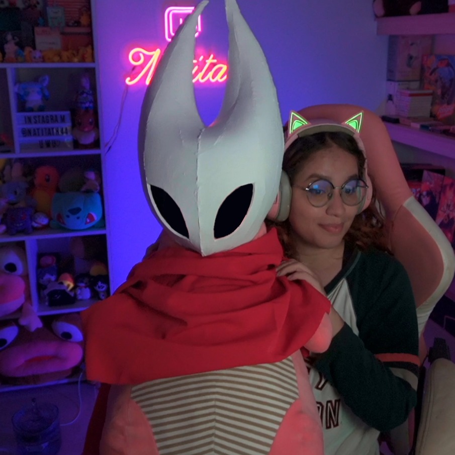 Llegó esa época del mes en el que le toca cambio a Tontosaurio, pasó de ser costeño a fan de Silksong