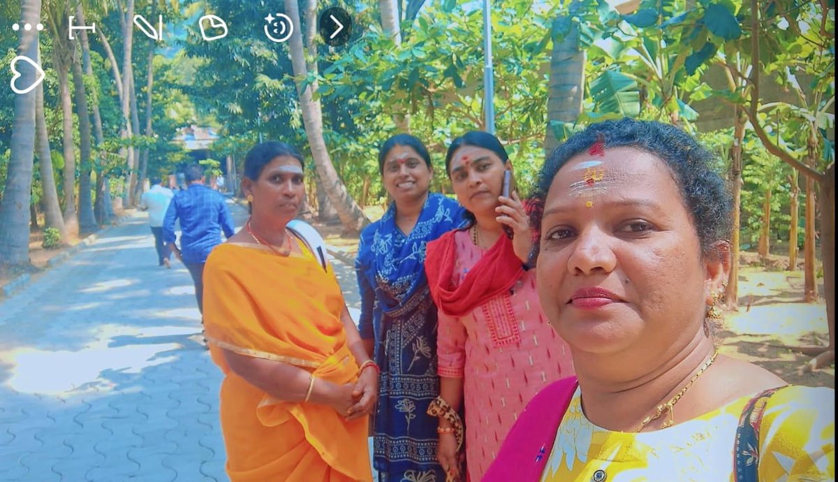 SangeethaMathi2's tweet image. திருவண்ணாமலை அருள்மிகு அண்ணாமலை சுவாமி,  அருள்மிகு உண்ணாமலை அம்மன் சுவாமி திவ்ய தரிசனம் கிடைக்கப் பெற்றோம்.