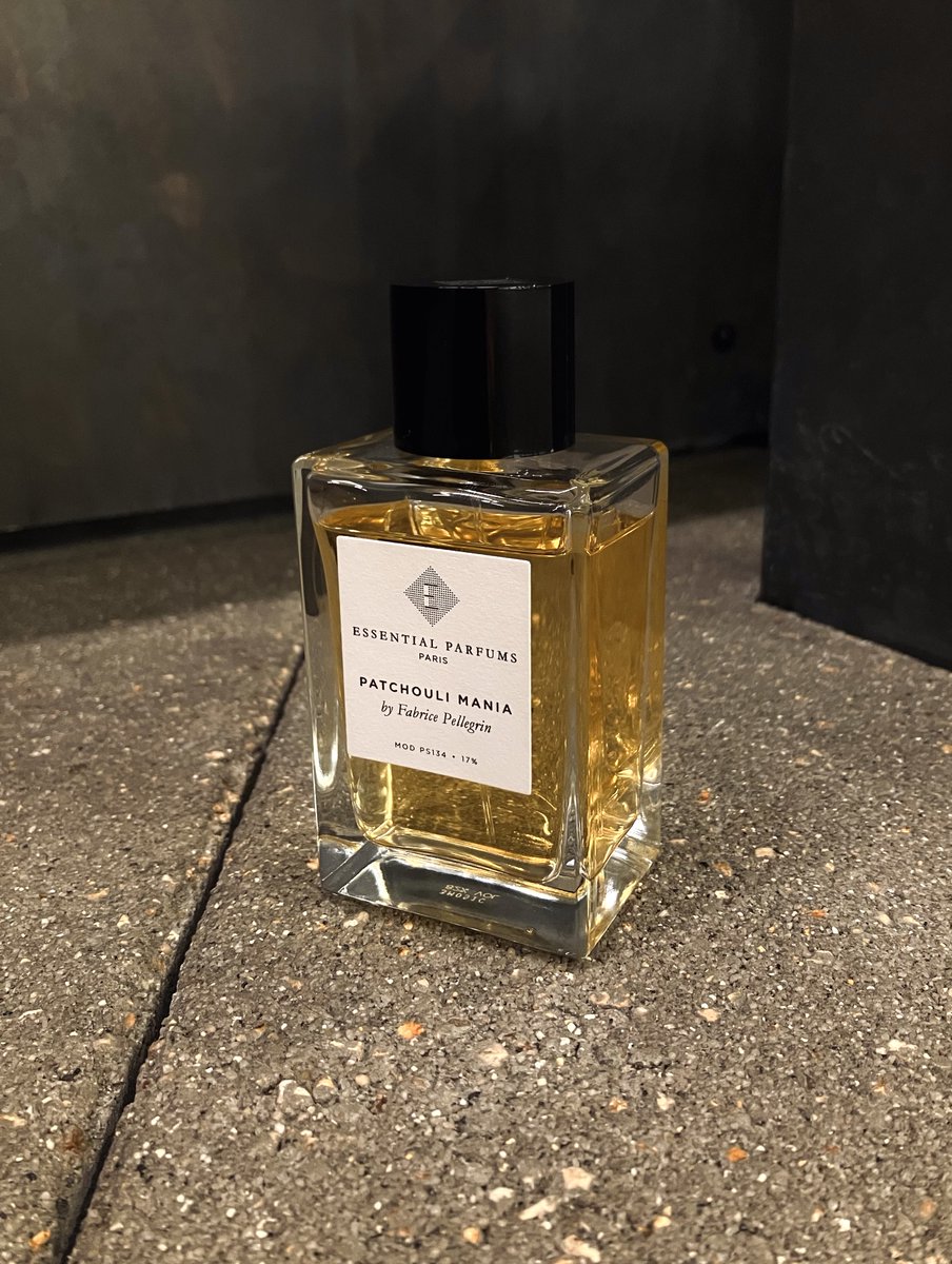 【ほぼ新品】【値下げ】パチョリマニア　100ml Essential Parfums｜パチョリ マニア まろやかなココアと紅茶に