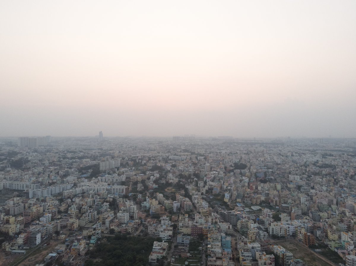 xtermist's tweet photo. @KsBhuvana I moved to Bangalore back in 2019 and lived there for 4 years. Not only the city and it's people helped me grow as a person but also it became like a best friend you can go back to when things feels like falling apart. B'luru is love! https://t.co/qTCqxexL0S