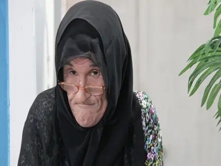 يا رقيه <a href="/WaadAlhrbi09/">وعد الحربي 🇬🇧🇸🇦</a> ، خففي دراما وتعميم
مو كل من قال "الرحمن الرحيم" روبوت، لكن واضح إنكم تقيسون الناس على أنفسكم، اللي فقدوا الطمأنينة وصاروا يدورون شماعة يعلقون عليها ضياعهم،
ترى أكثر من تصدمهم الحياة هم اللي يفقدون إيمانهم مو لأن الدين قاسي، بل لأنهم ما تحملوا مسؤولية البحث