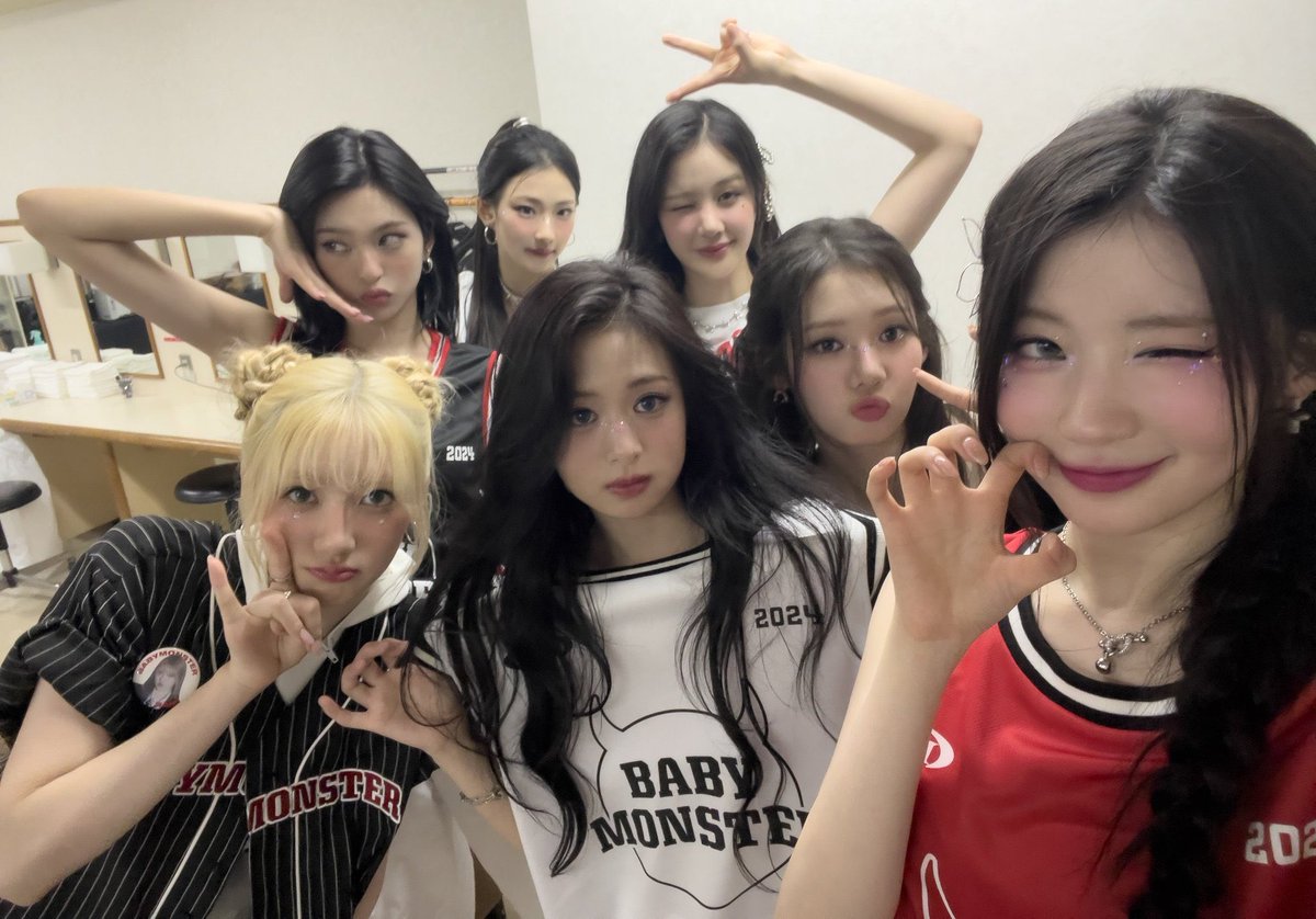 forbabymonster's tweet photo. OLIVE YOUNG K-BEAUTY ARTIST
RT DEAL for #BABYMONSTER

🎁 50 votes

RULES:
📁 follow @gumivotes
📁 rt &amp; like this tweet + @gumivotes’s 📌
📁 reply proof (120 min.)

⏰ 9 pm kst tonight. https://t.co/ZjyZiAEf5s