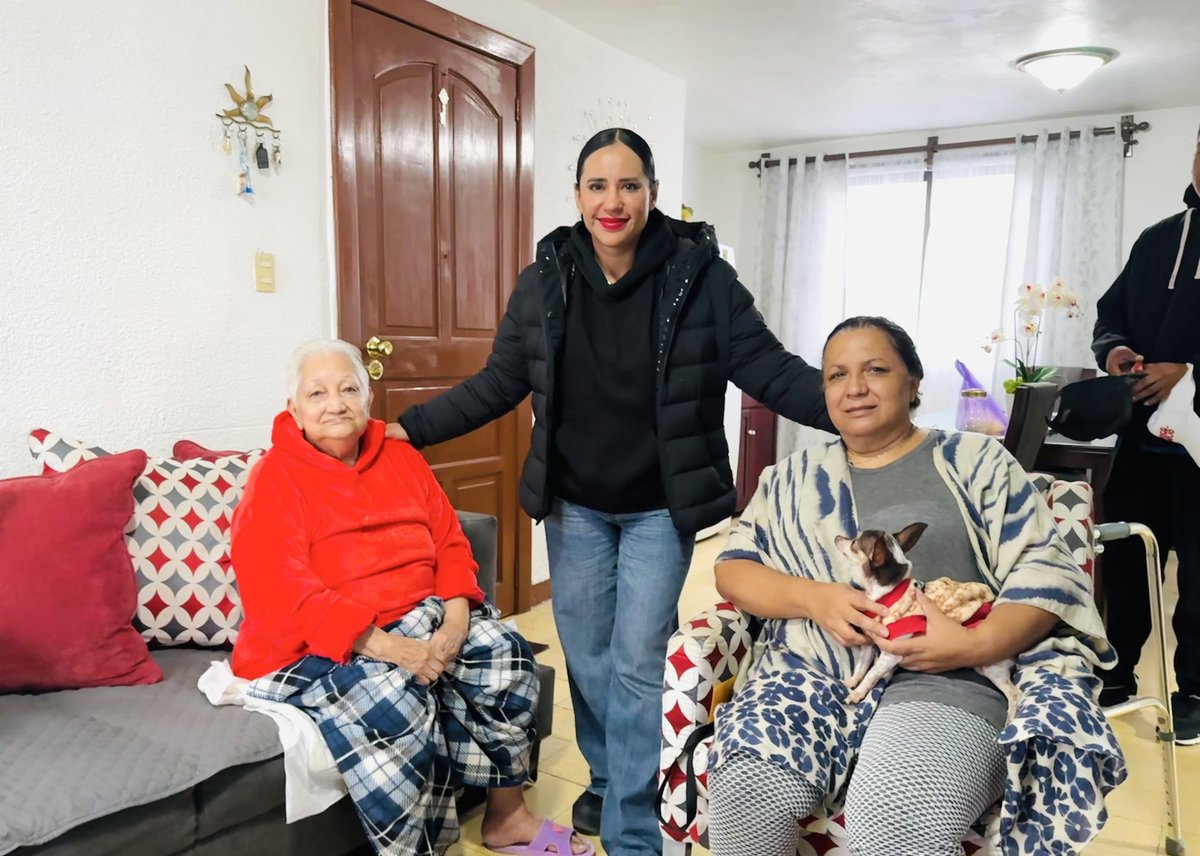 Sandra Cuevas tweet media