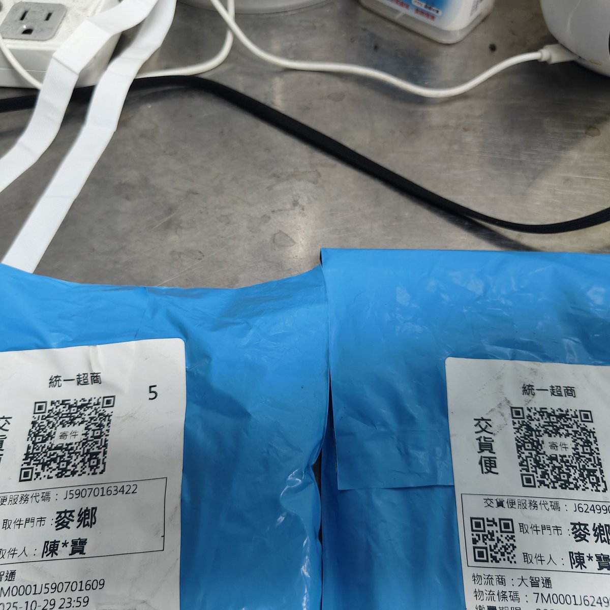 lnwnru16189311's tweet photo. 我知道取貨付款是我必須承擔的風險”
我給你方便 你沒取 那是你的問題.
你說你忙 給你個期限一延再延”
深知你是故意為之,但我還是選擇相信一次

下面是他個人連結”
各位同行姊妹請留意 
https://t.co/u1AB3WHlit https://t.co/9VfCd9Fo9K