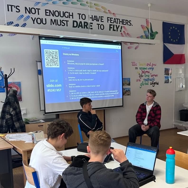 International School of Brno tweet media
